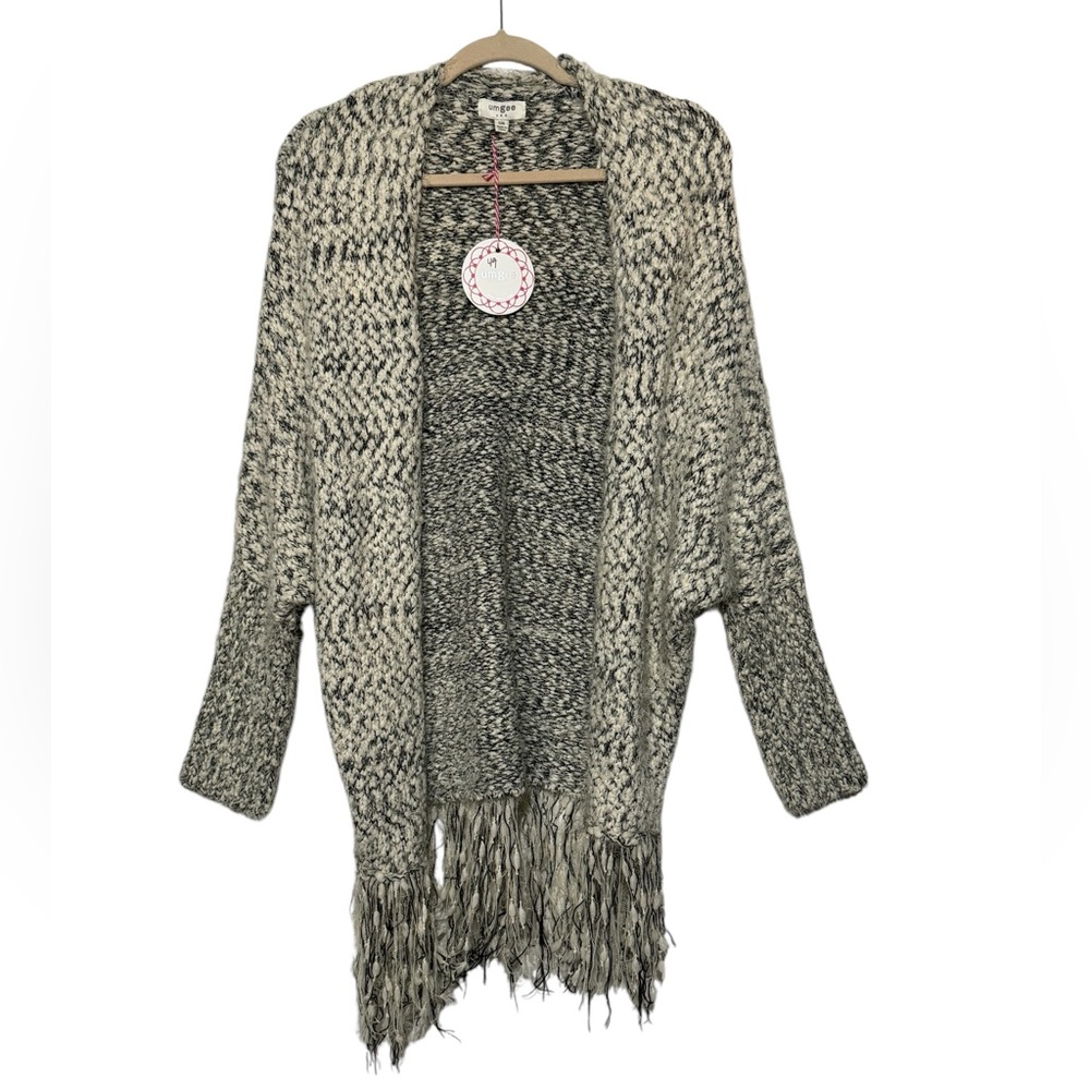 Umgee NWT Gray Cream Super Soft Fringe Boho Southwest‎ Sweater Cardigan Medium